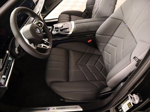 New 2025 BMW 760i xDrive image 12