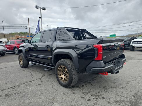 Used 2025 Toyota Tacoma 4x4 Double Cab Hybrid w/ Tow Tech Package image 6
