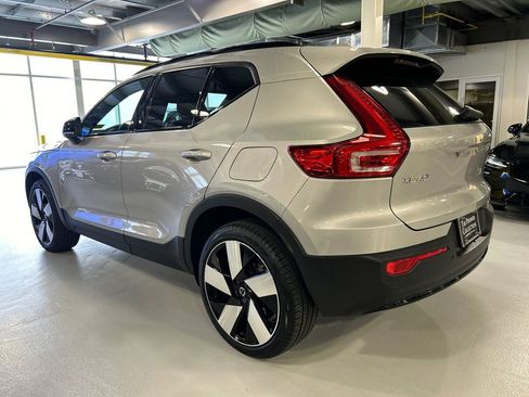 Certified 2023 Volvo XC40 Recharge Ultimate AWD/4WD image 4