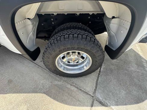 Used 2024 Chevrolet Silverado 3500 LTZ w/ LTZ Plus Package AWD/4WD image 36