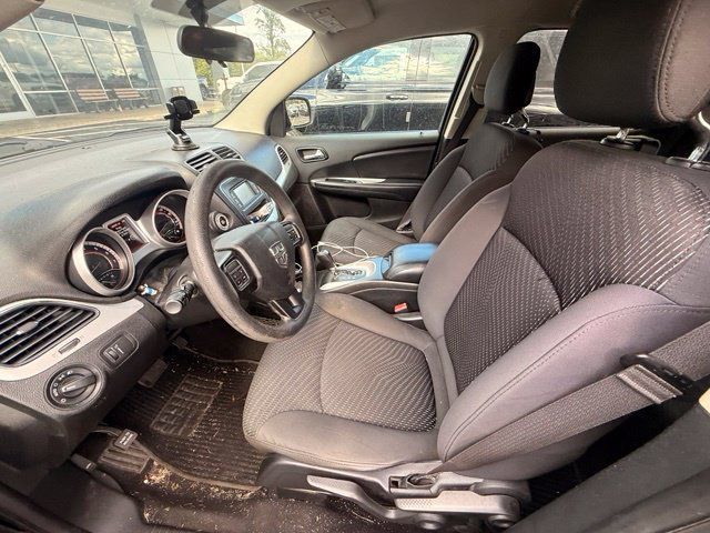 Used 2017 Dodge Journey SE FWD image 7