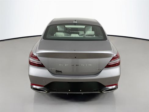 Used 2025 Genesis G70 2.5T image 6
