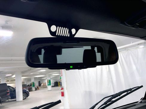 Used 2016 Jeep Wrangler Rubicon w/ Dual Top Group image 26