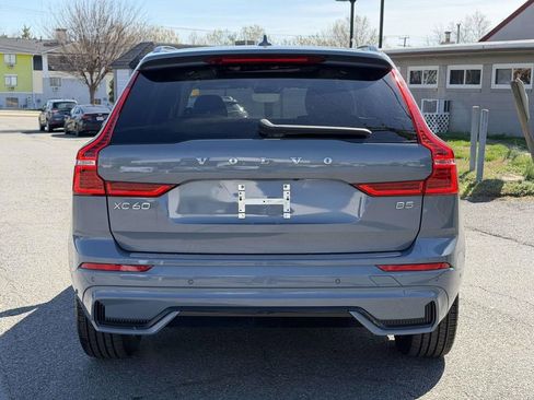 Used 2023 Volvo XC60 B5 Plus w/ Climate Package image 21