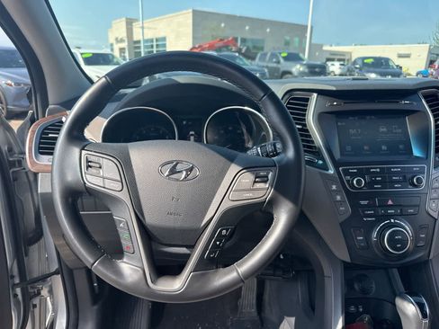 Used 2017 Hyundai Santa Fe Limited w/ Cargo Package AWD/4WD image 21