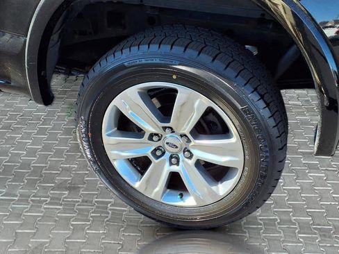 Used 2016 Ford F150 Platinum w/ Equipment Group 701A Luxury image 12