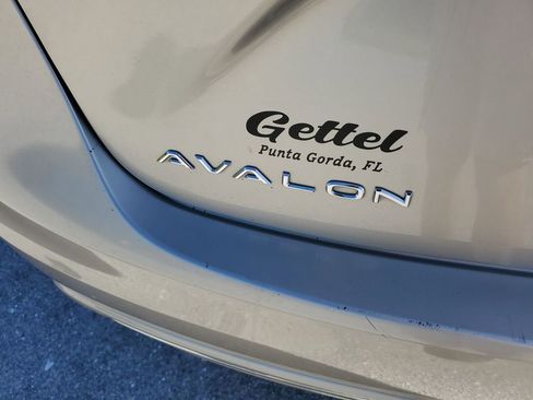 Used 2015 Toyota Avalon XLE Premium image 42