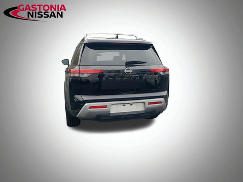 Used 2024 Nissan Pathfinder SL w/ SL Premium Package image 10