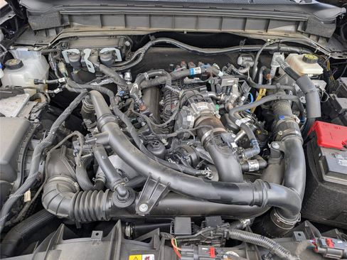 Used 2024 Ford Bronco Wildtrak image 31