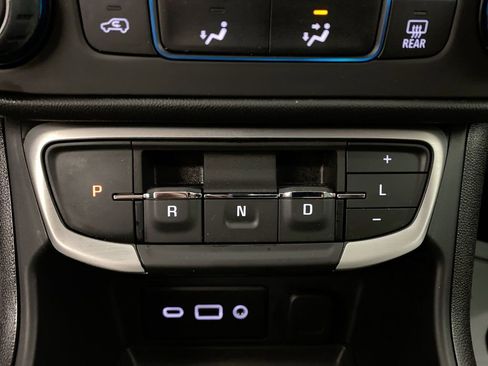 Certified 2023 GMC Terrain SLE image 19