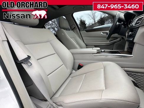 Used 2014 Mercedes-Benz E 350 4MATIC Sedan image 11