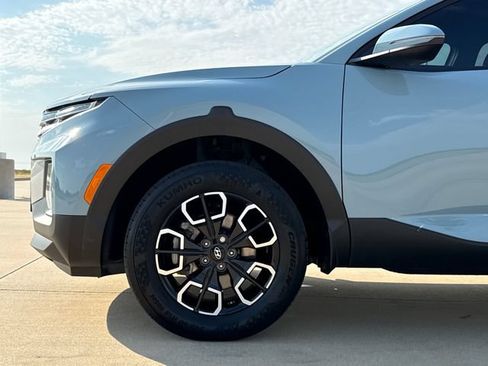 Used 2024 Hyundai Santa Cruz SEL FWD image 5