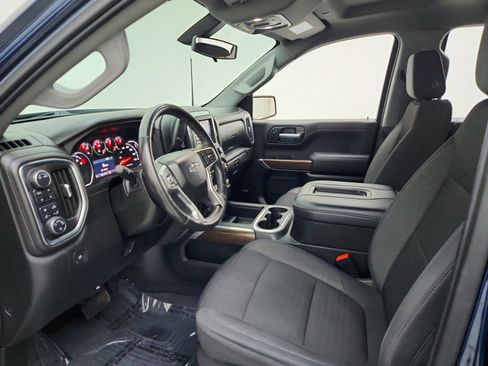 Used 2020 Chevrolet Silverado 1500 LT Trail Boss AWD/4WD image 16
