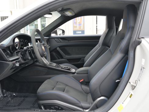 Certified 2024 Porsche 911 GT3 image 21