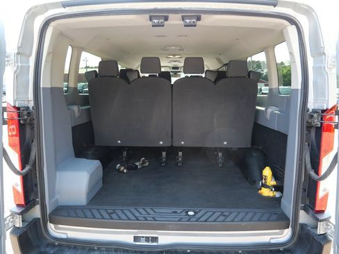 Certified 2019 Ford Transit 350 XLT RWD image 9