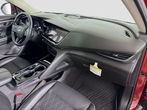 Used 2023 Buick Envision Avenir AWD/4WD image 30