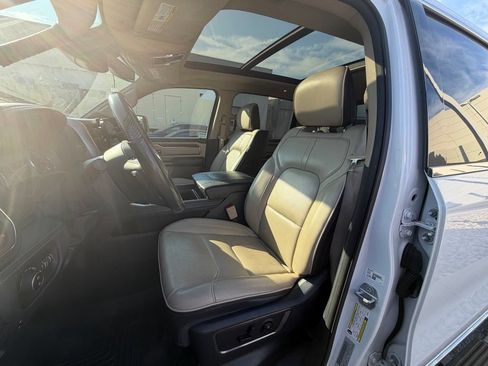 Used 2019 RAM 1500 Limited AWD/4WD image 6