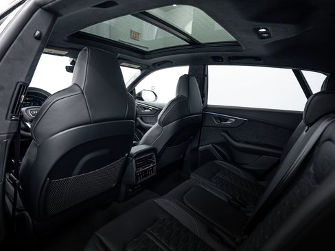 New 2026 Audi RS Q8 performance image 18