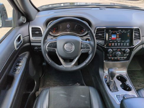 Used 2022 Jeep Grand Cherokee Laredo X AWD/4WD image 16