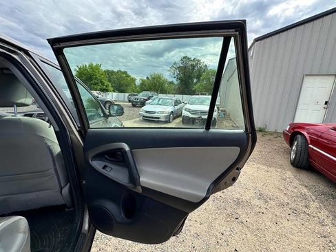 Used 2010 Toyota RAV4 4WD image 28