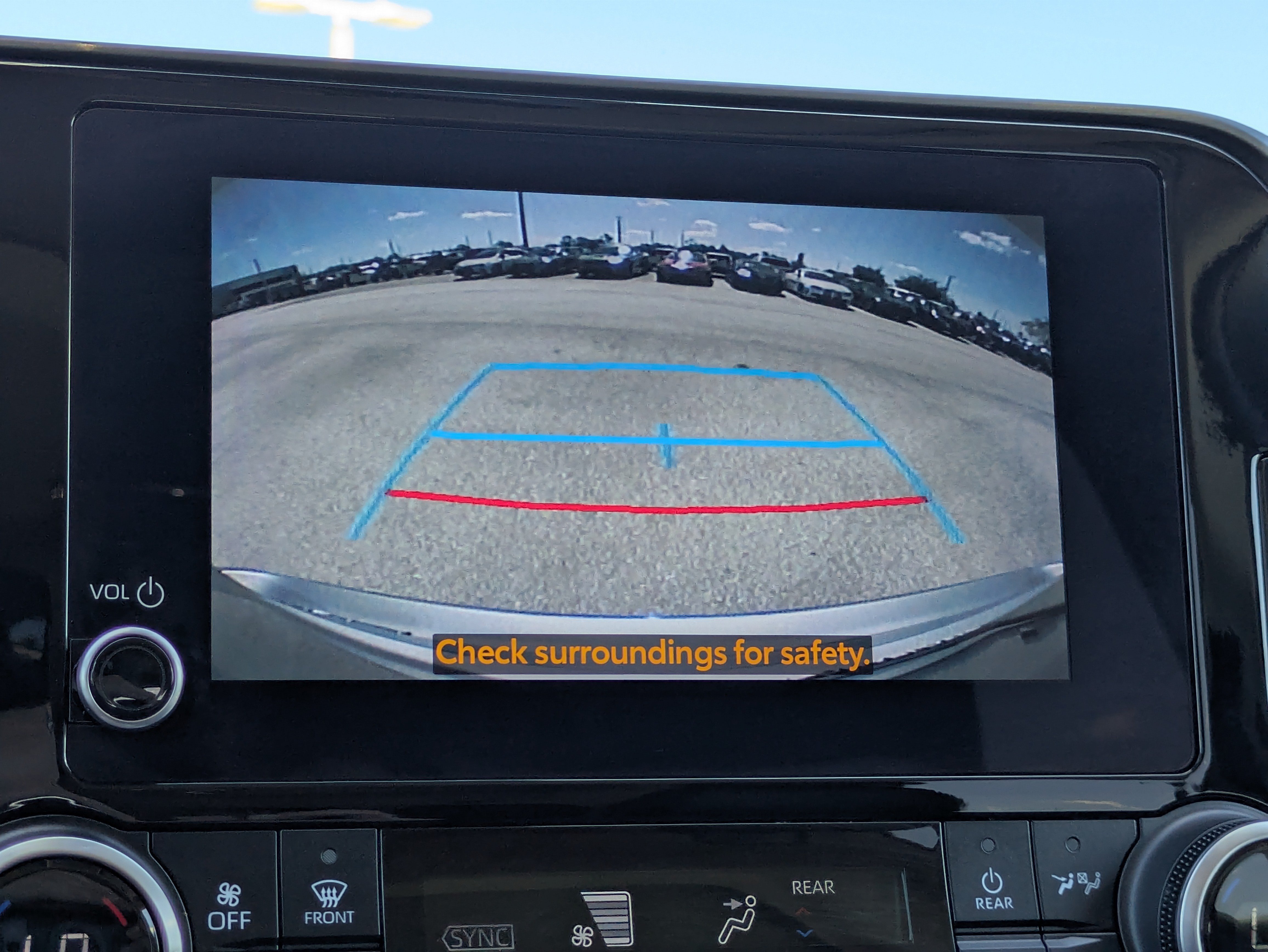 Used 2023 Toyota Highlander XLE FWD image 22