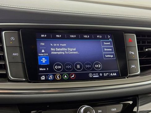 Used 2024 Buick Enclave Premium AWD/4WD image 14