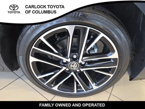 Used 2025 Toyota Camry XLE FWD image 11