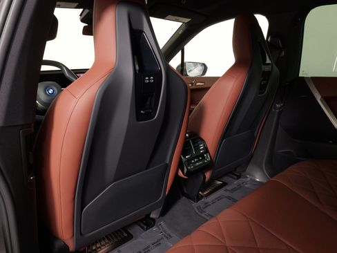 Used 2023 BMW iX xDrive50 w/ Premium Package image 35