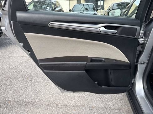Used 2020 Ford Fusion S FWD image 11