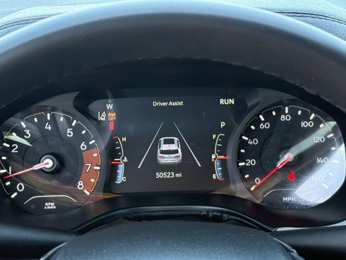 Used 2024 Jeep Compass Latitude AWD/4WD image 19