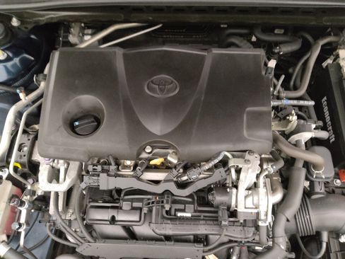 Used 2019 Toyota Camry SE FWD image 30