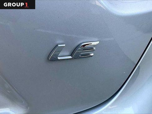 Used 2021 Toyota Corolla LE FWD image 10