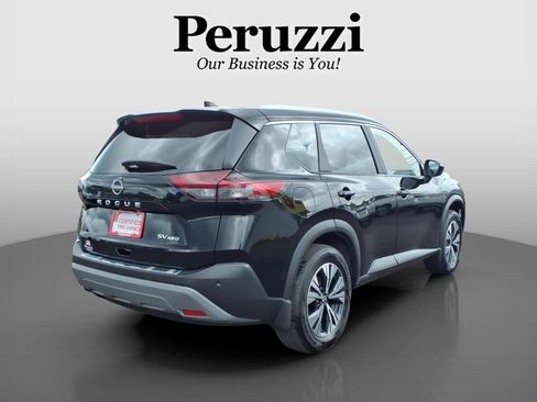 Certified 2023 Nissan Rogue SV w/ SV Premium B Package AWD/4WD image 3