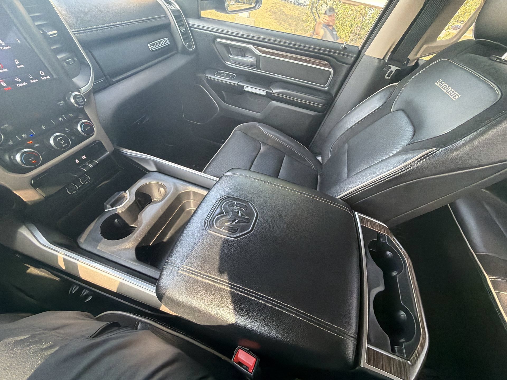 Used 2020 RAM 1500 Laramie AWD/4WD image 20