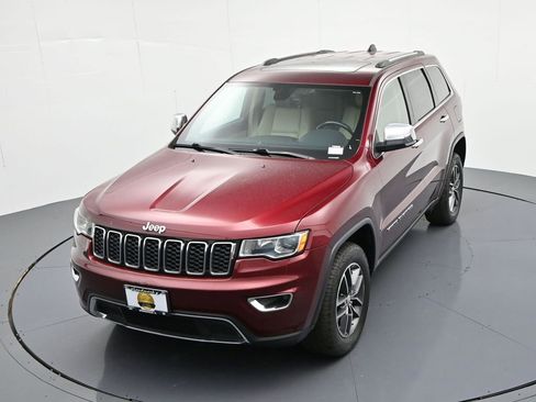 Used 2018 Jeep Grand Cherokee Limited AWD/4WD image 26