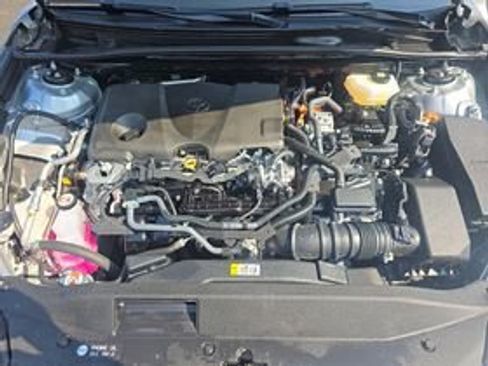 Used 2025 Toyota Camry LE w/ Convenience Package FWD image 12