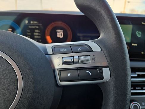 New 2026 Hyundai Santa Cruz SE FWD image 18