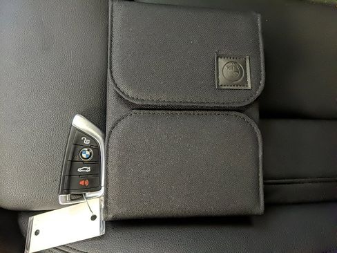 Used 2020 BMW 330i xDrive Sedan w/ Convenience Package image 34