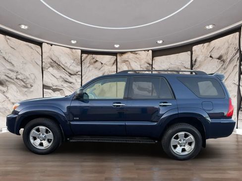 Used 2007 Toyota 4Runner SR5 RWD image 5