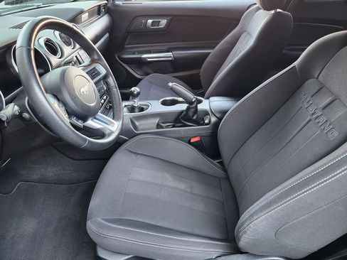 Used 2021 Ford Mustang Coupe image 10