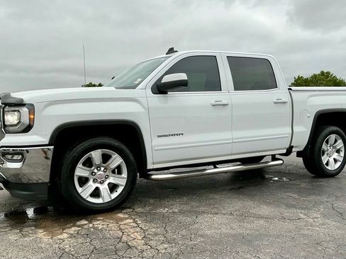 Used 2017 GMC Sierra 1500 SLE w/ SLE Value Package RWD image 7