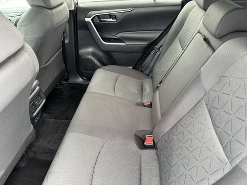 Certified 2022 Toyota RAV4 XLE image 7