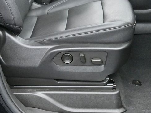 Used 2022 Chevrolet Tahoe LT image 34