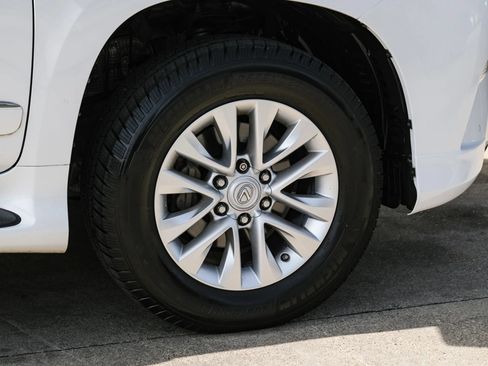 Used 2016 Lexus GX 460 w/ Premium Package AWD/4WD image 57
