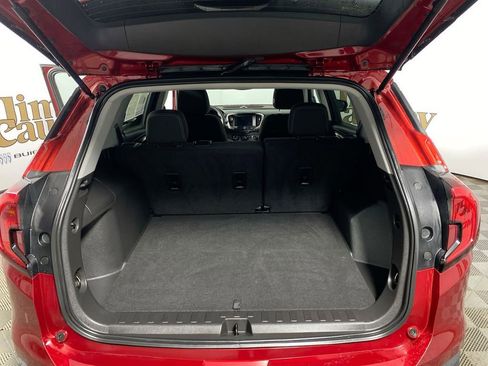 Used 2023 GMC Terrain SLE w/ Driver Convenience Package image 22