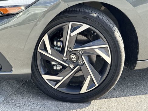 Used 2025 Hyundai Elantra SEL w/ Cargo Package image 37