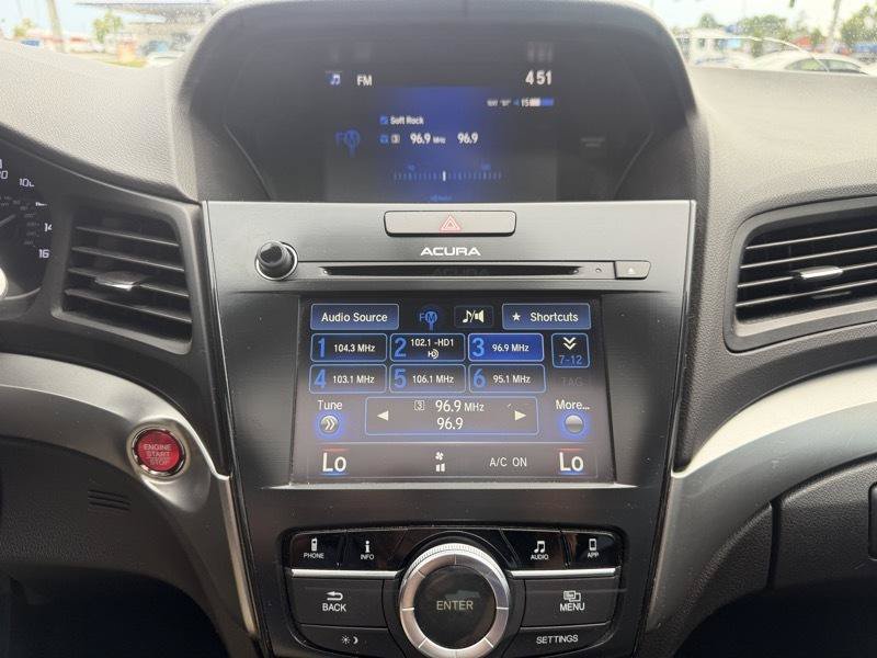 Used 2016 Acura ILX w/ Premium Package FWD image 16