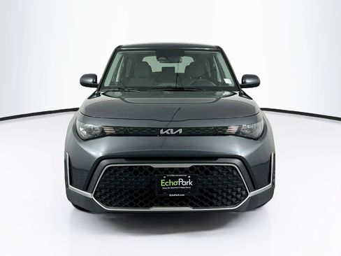 Used 2025 Kia Soul LX w/ LX Technology Package FWD image 2