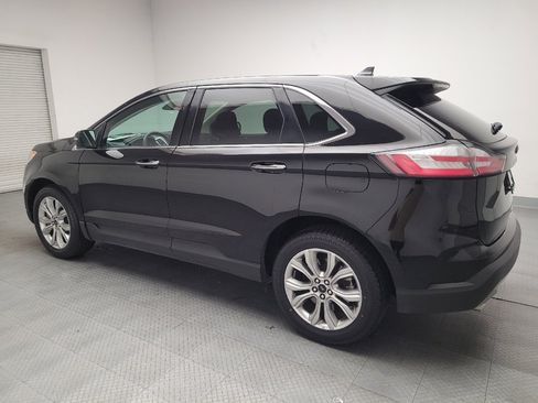 Used 2024 Ford Edge Titanium image 3