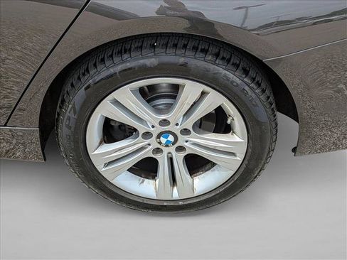 Used 2017 BMW 330i xDrive Sedan AWD/4WD image 26